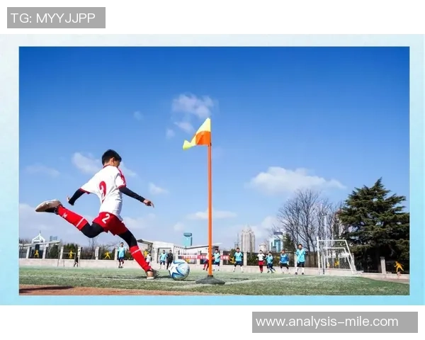 我们渴望在绿茵场上尽情挥洒汗水与激情踢足球的梦想 我们渴望在绿茵场上尽情挥洒汗水与激情踢足球的梦想