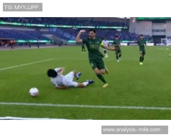 足球比赛中的假摔现象分析及其对比赛公正性的影响探讨